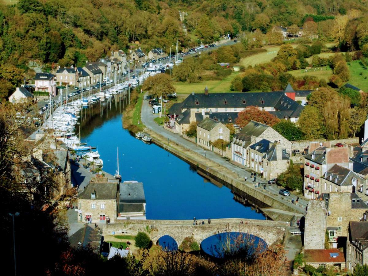 Gate House Lodge Dinan Buitenkant foto